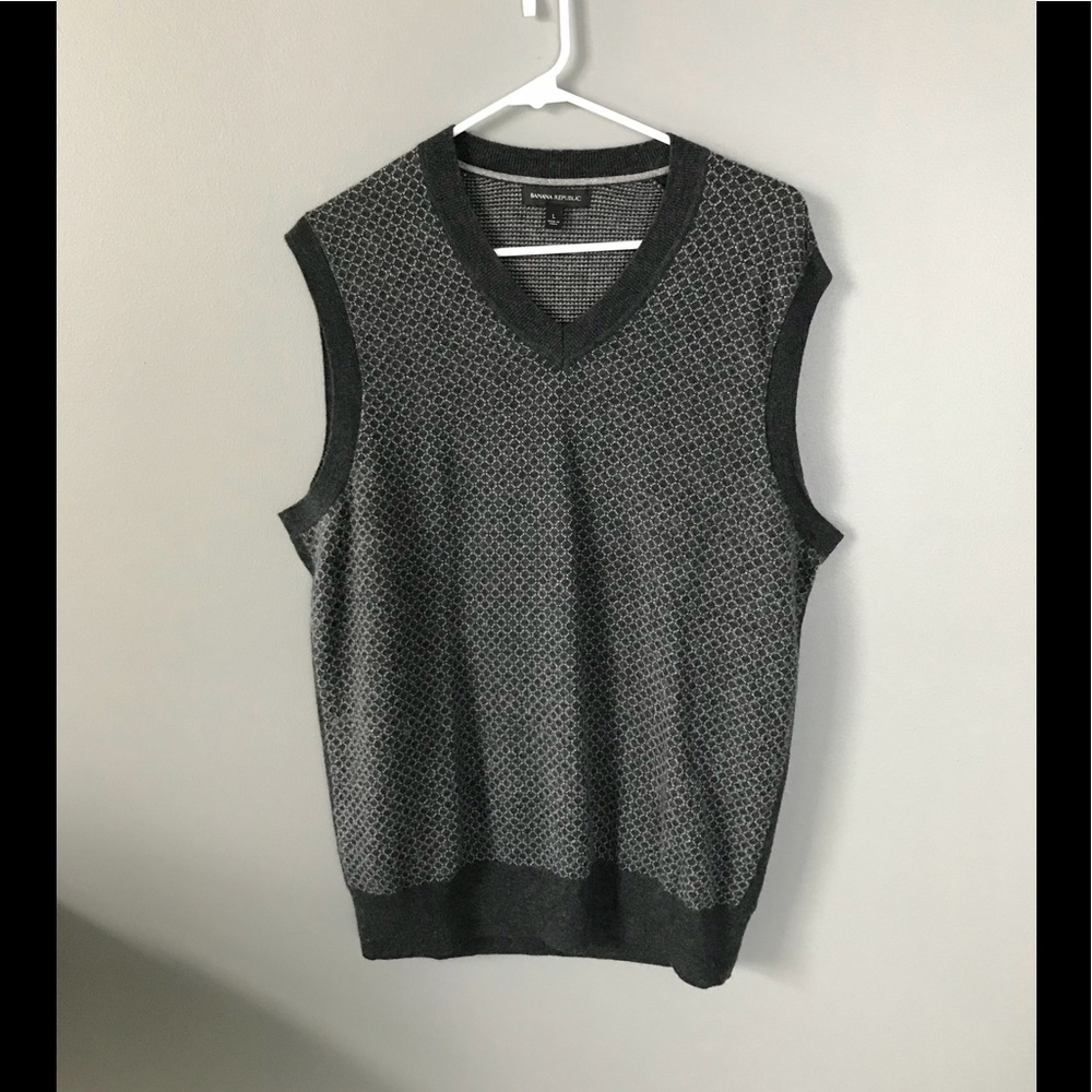 Gray wool blend vest. Sz. L.
